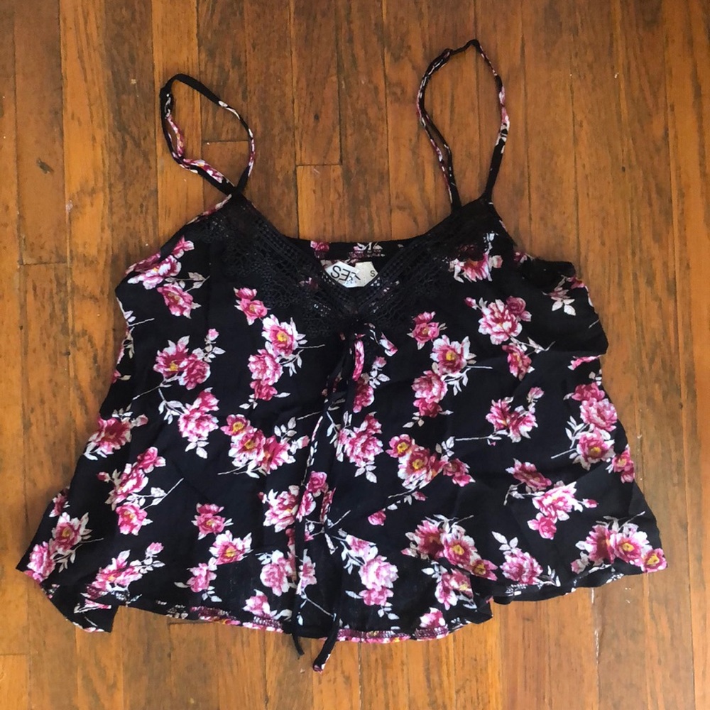 Floral, loose fitted, cropped blouse